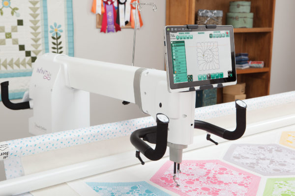 Handi Quilter Pro-Stitcher Computerized Automation with Infinity on Studio frame