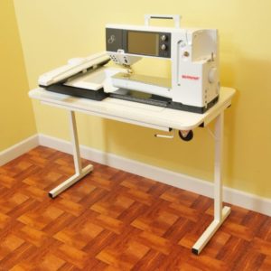 GIDGET II TABLE