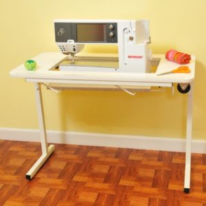GIDGET II TABLE