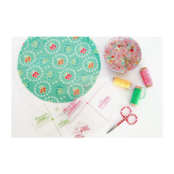 Lori Holt 4 circle ruler set rulers with fabric pieces product image