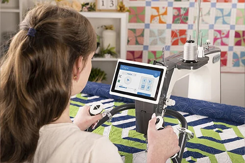 Innovative features on the Grace 19X Elite provide a more informed quilting experience