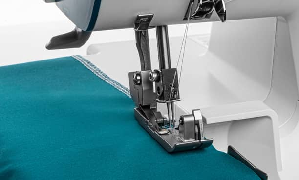 Pfaff Admire 1000 Serger 4/3/2 threading options