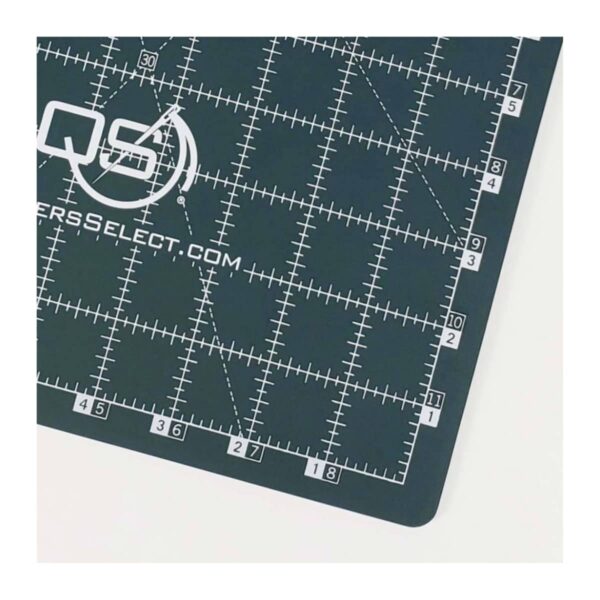 Quilters Select 9" x 12" Cutting Mat markings