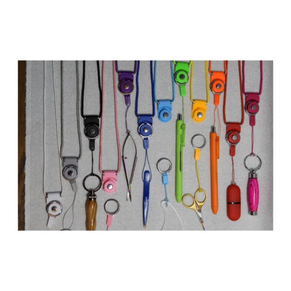 Sew Steady Sariditty Crafter's Notion Necklace holding scissors