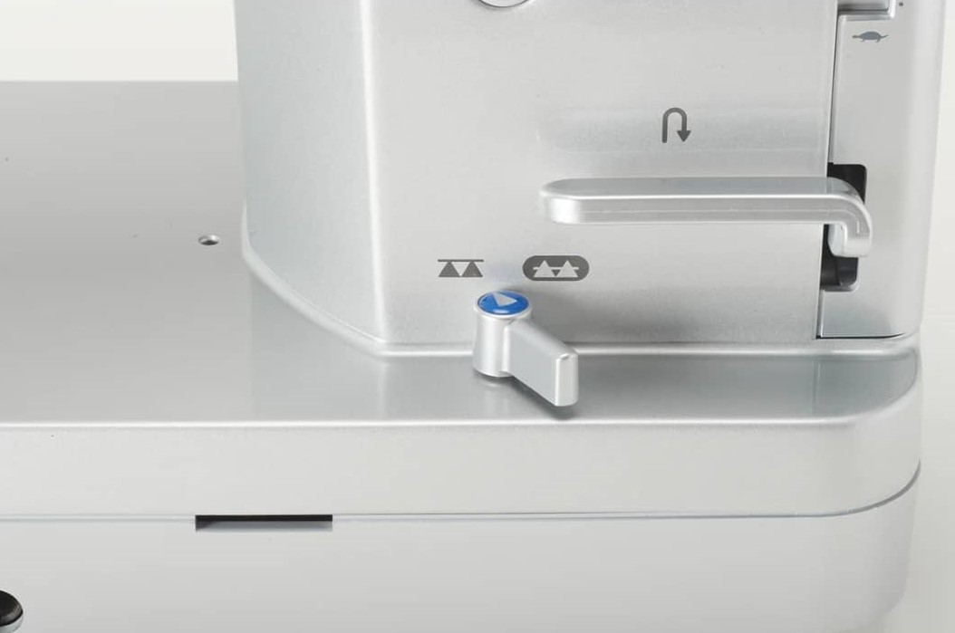 Feed Dog lever