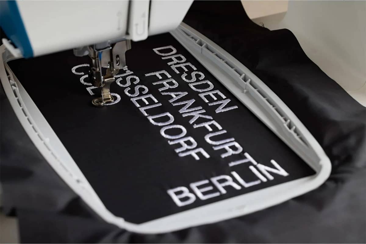 Pfaff creative expect 350 10 Embroidery Fonts