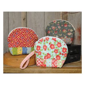 Little Scraps from This & That Sew Sweetness Bag Pattern